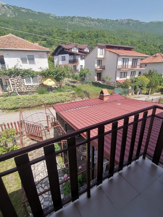 Guesthouse Zimovski Pestani Bagian luar foto