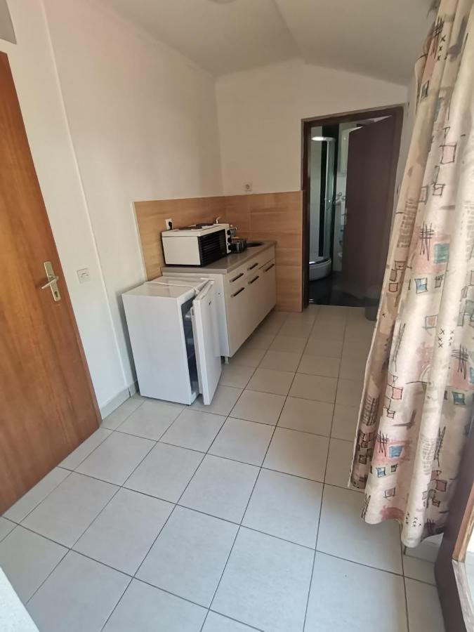 Guesthouse Zimovski Pestani Bagian luar foto