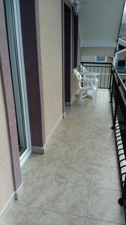 Guesthouse Zimovski Pestani Bagian luar foto